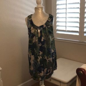Vera Wang polyester blue and green flowered tank